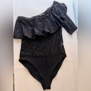✨ZARA Trafaluc Black Lace One-Shoulder Asymmetrical Bodysuit Trendy Night Out✨
